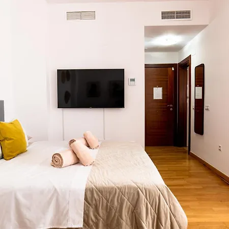 Estudio Centrico Agua Gibralfaro Con Piscina Apartment *